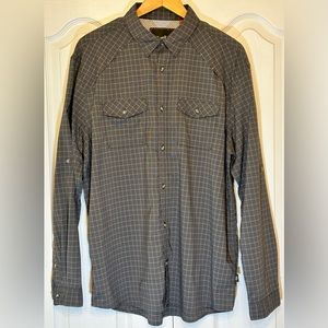 Howler Brothers men’s large vented button up shirt